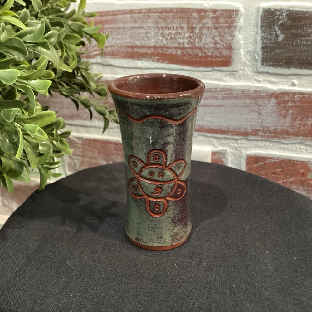 🟢 Beautifully designed ceramic clay shot glass or bar accessory - Puerto Rico